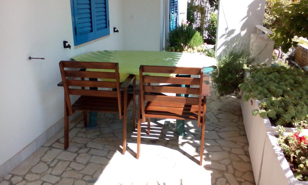 Apartments Mare Losinjska 16 Рабац Стая снимка