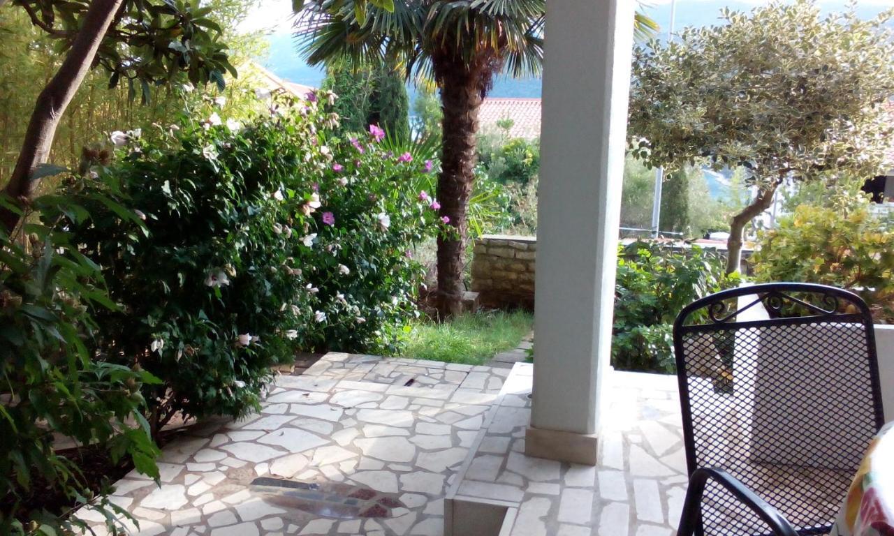 Apartments Mare Losinjska 16 Рабац Екстериор снимка